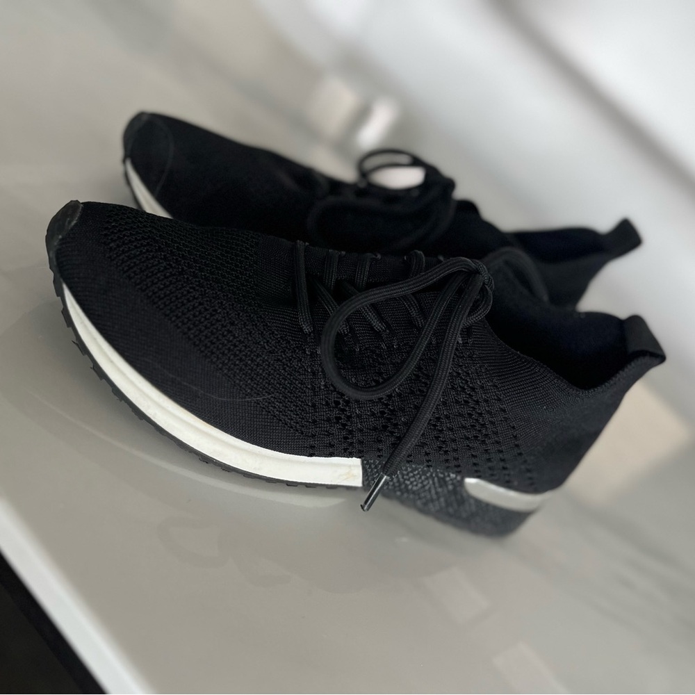 Black Knit Women's Sneakers with Accent Heel - Picture 7 of 7